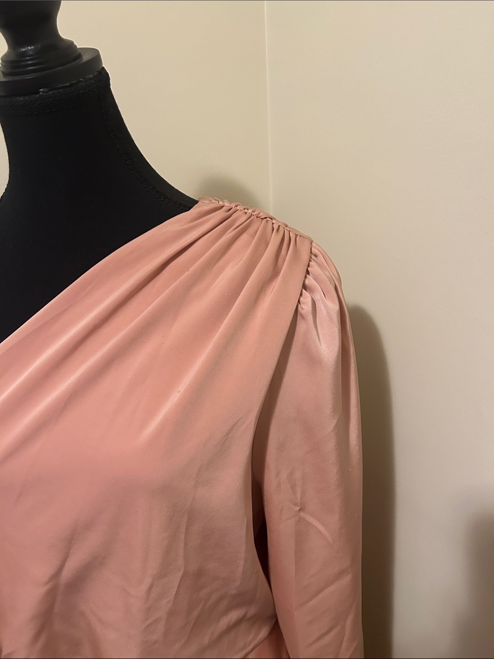 Le Chateau Rose Gold Pink One Shoulder Dress Size XL - Picture 4 of 7
